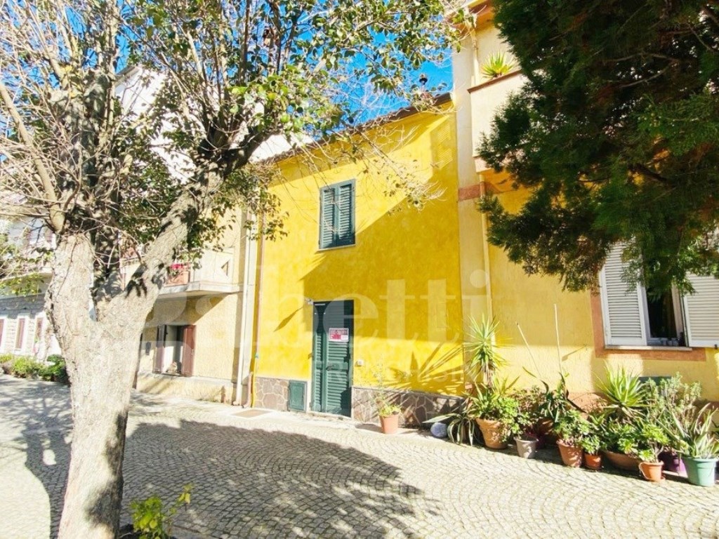 Casa Indipendente in vendita a Monti monti Roma,41