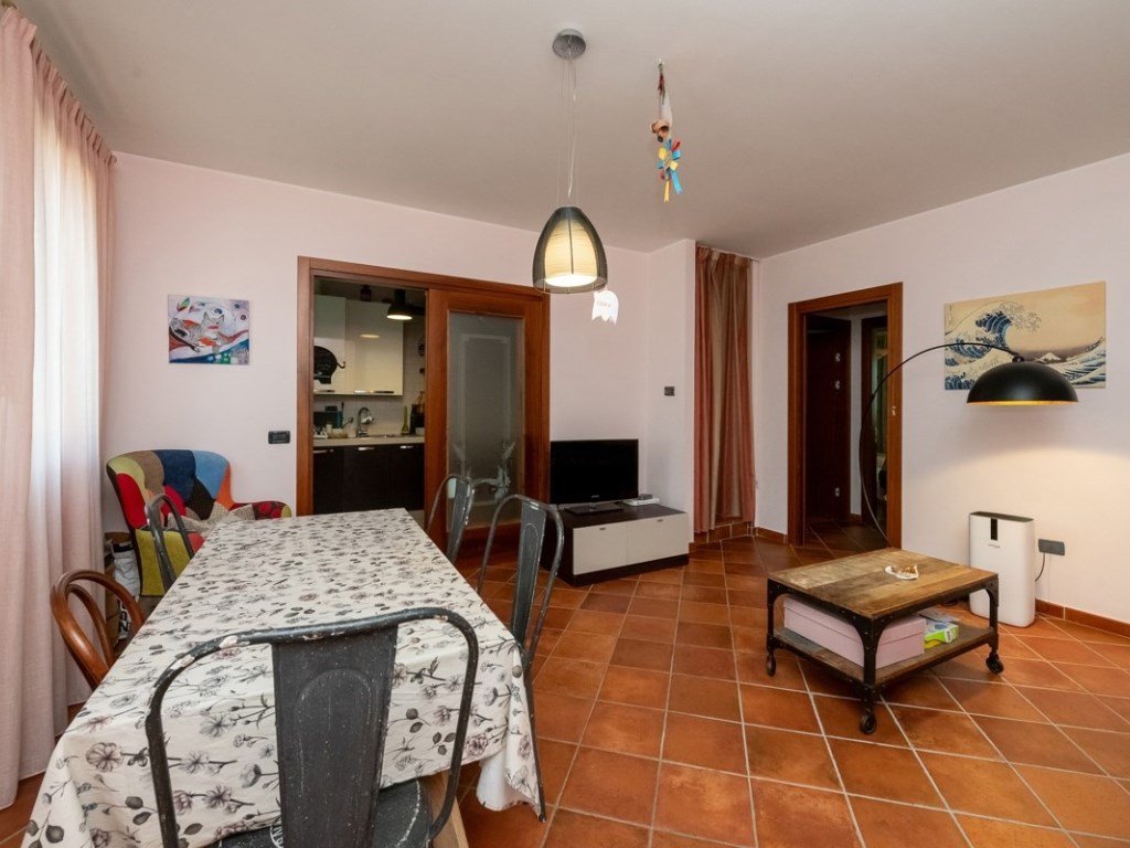 Appartamento in vendita ad Arquà Petrarca arquã  Petrarca Alezzini,4