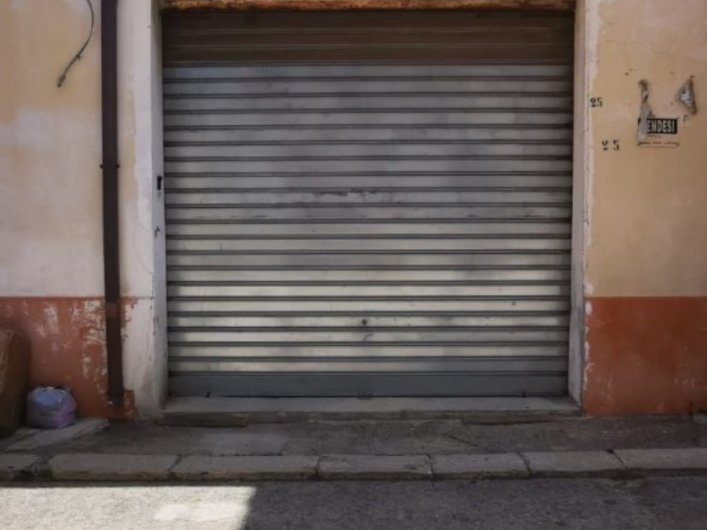 Garage in vendita a Vittoria via piero gobetti