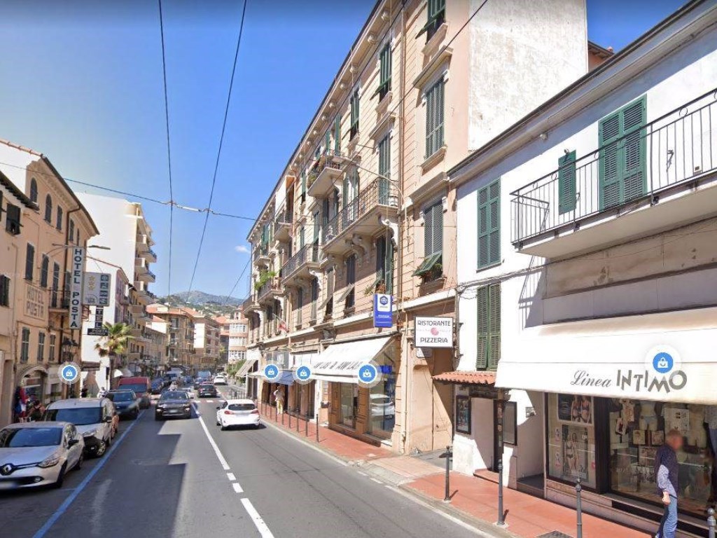 Magazzino in vendita a Ventimiglia via cavour 67