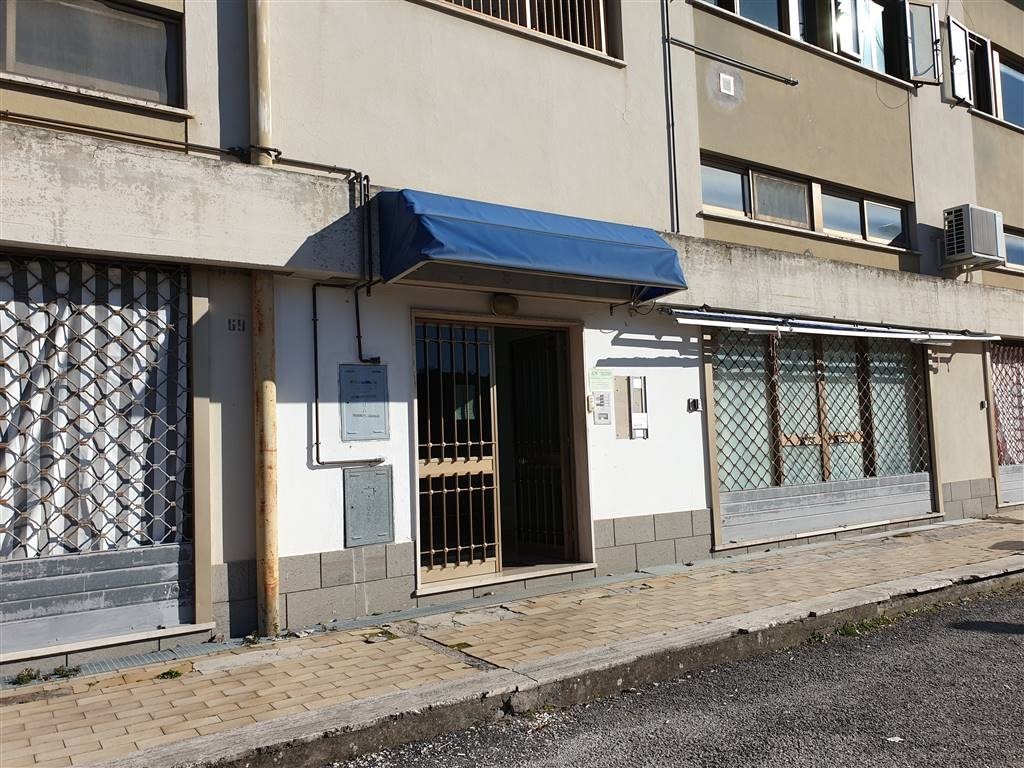 Ufficio in vendita a Montopoli di Sabina via roma