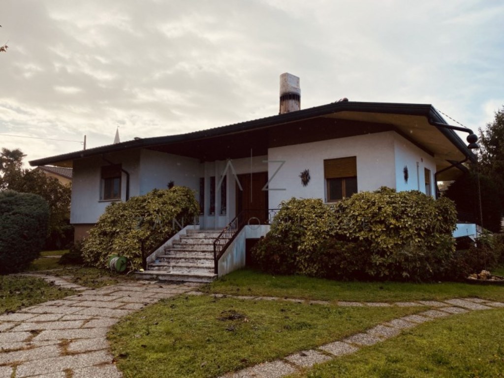 Casa Indipendente in vendita a Castelfranco Veneto via castellana