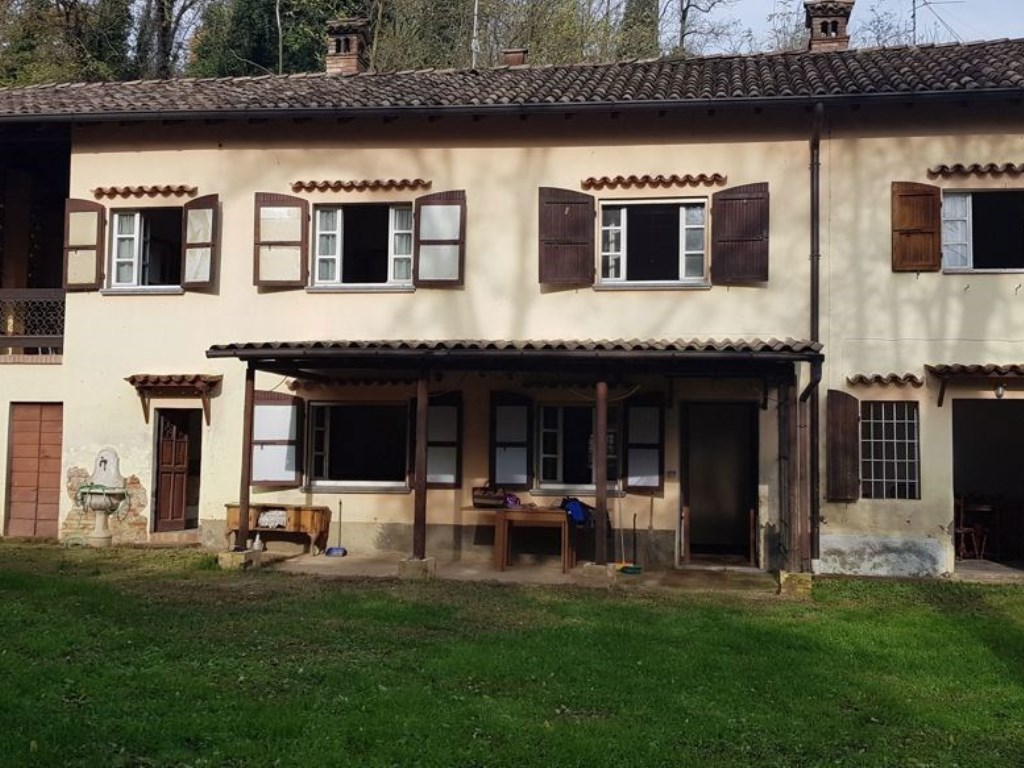 Palazzo in vendita a Borgonovo Val Tidone
