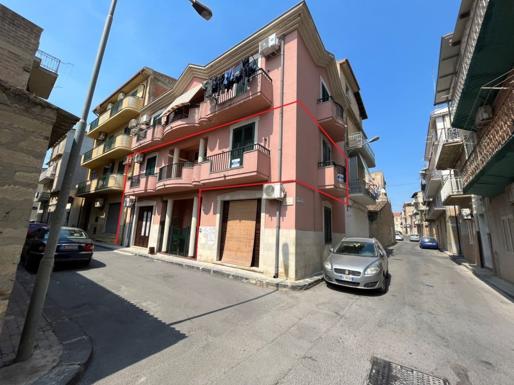 Appartamento in vendita a Niscemi via a. Da Messina