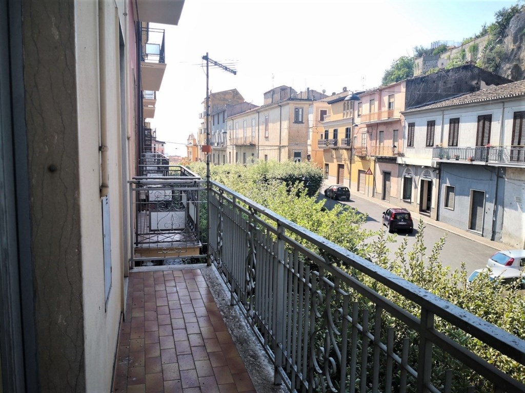 Appartamento in vendita a Cassano all'Ionio corso Garibaldi