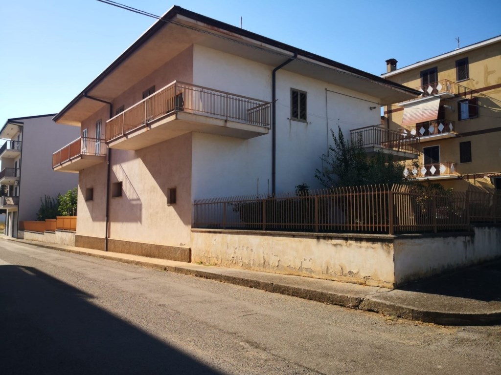 Villa in vendita a Cassano all'Ionio via Pesaro