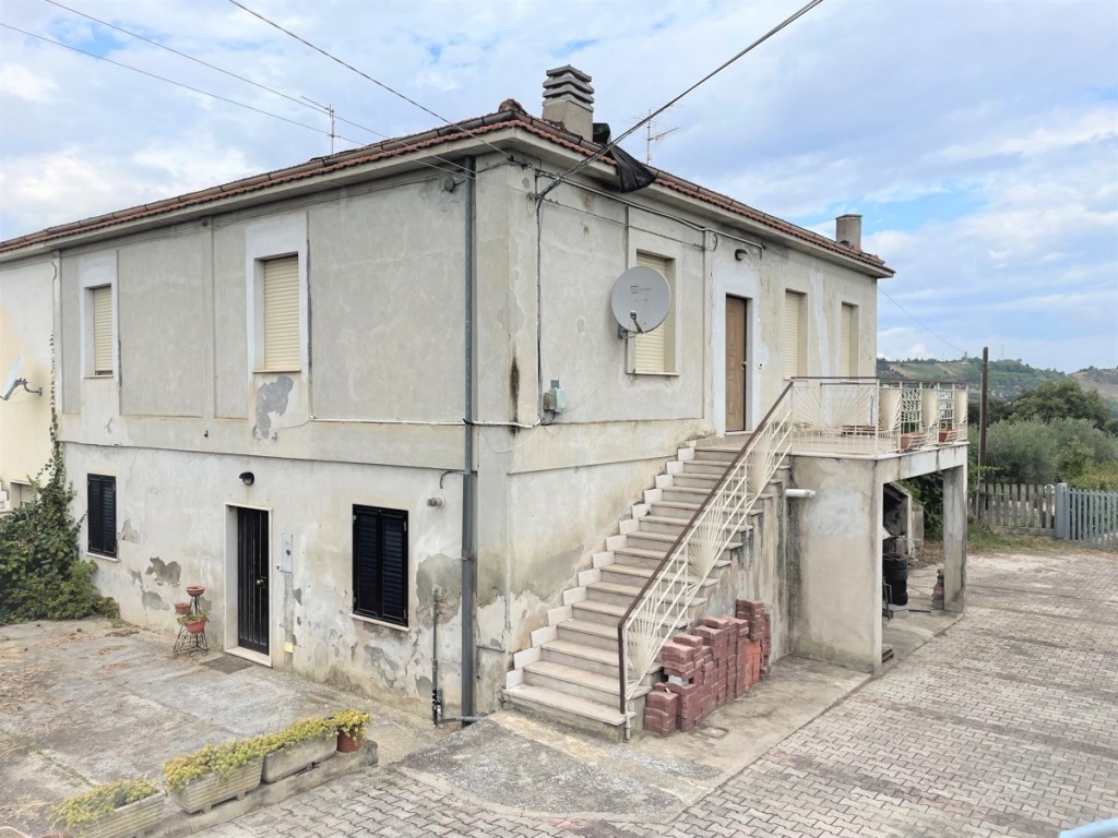 Casa Indipendente in vendita a Spoltore spoltore Montesecco,87