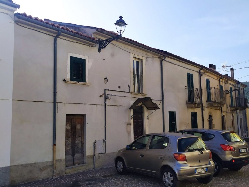 Casa Indipendente in vendita a Manoppello piazza Castello, 31