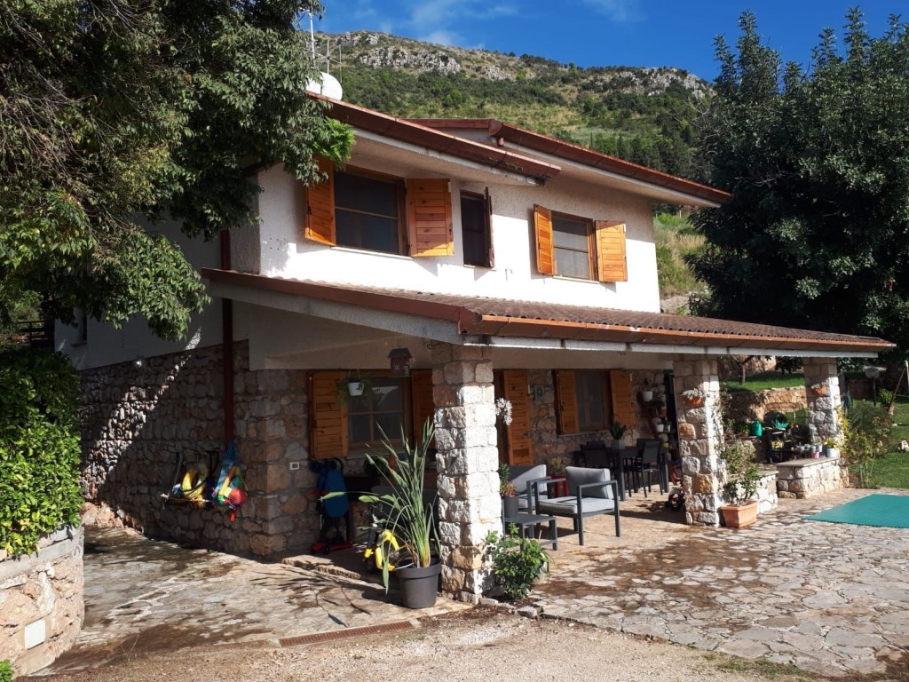 Villa in vendita a Terracina san Silviano