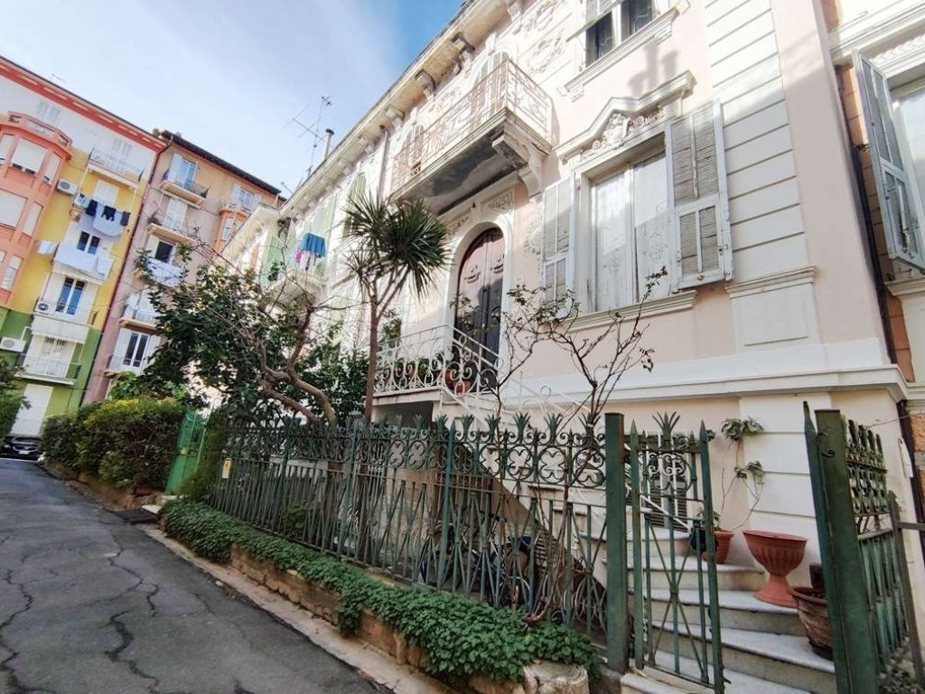 Villa a Schiera in vendita a Sanremo