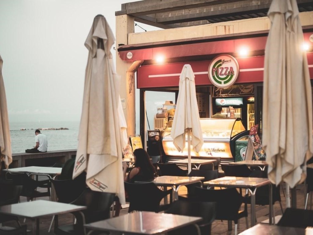 Ristorante/Pizzeria in affitto a Viareggio viale Europa