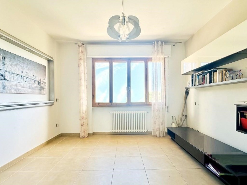Appartamento in vendita a Seravezza via Trento,