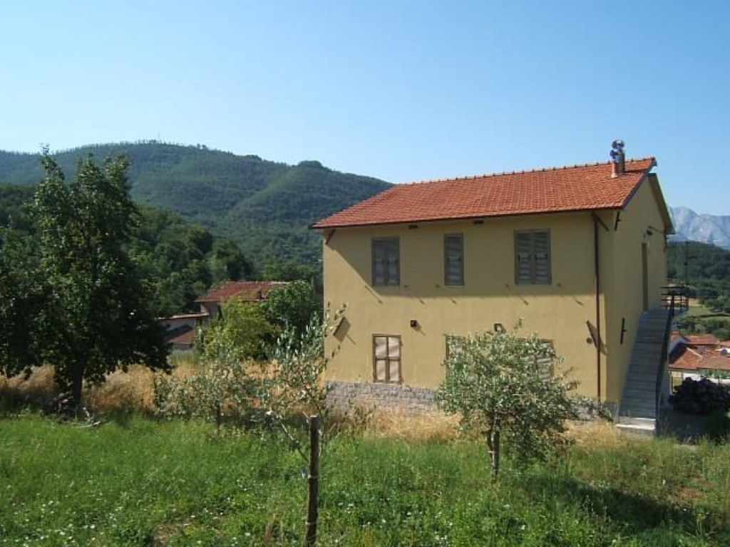 Casa Indipendente in vendita a Casola in Lunigiana