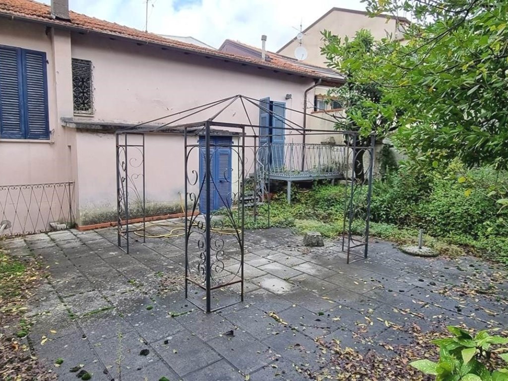 Casa Semindipendente in vendita a Fivizzano