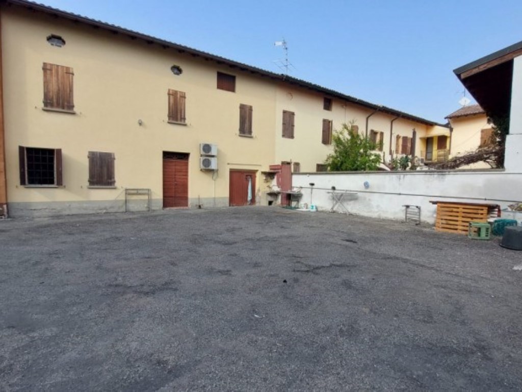 Villa in vendita a Brescello via Imperiale inferiore