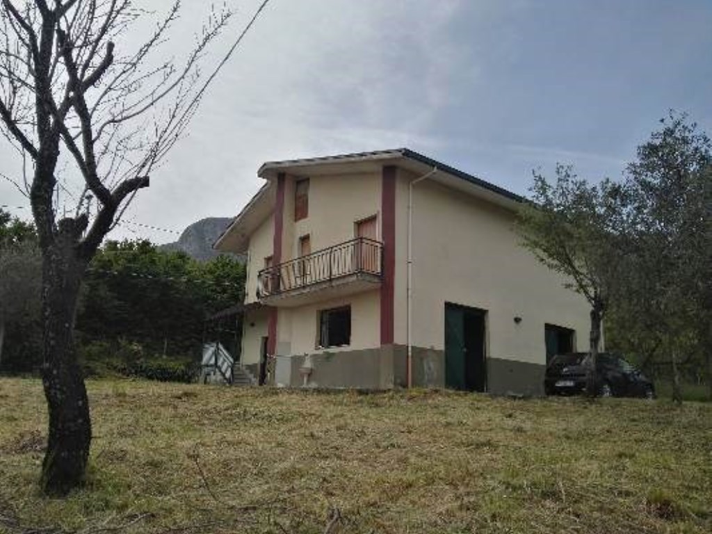 Casa Indipendente in vendita a San Mango sul Calore