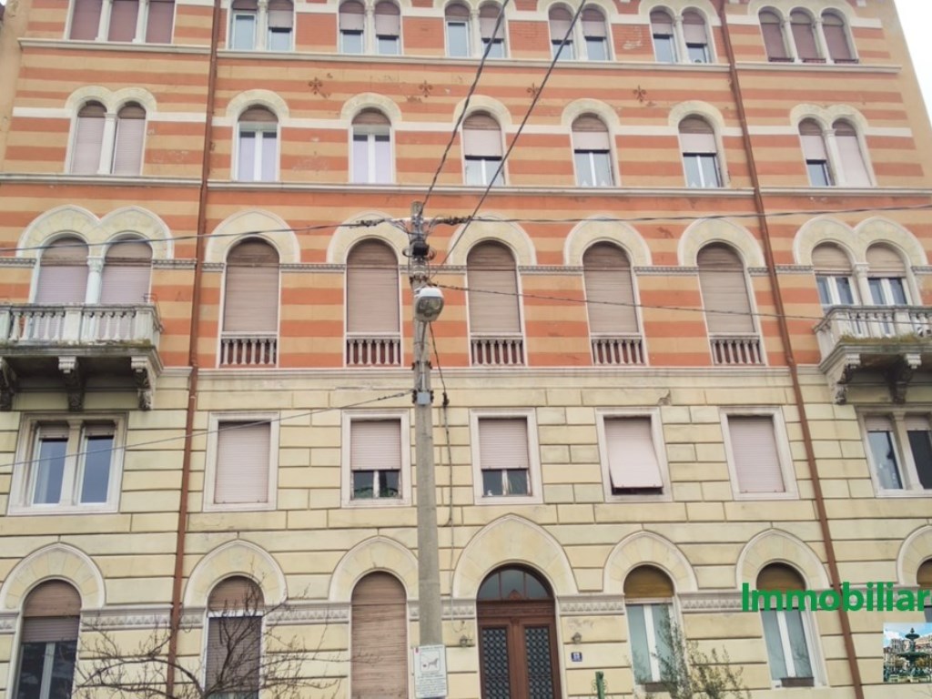 Appartamento in vendita a Trieste trieste