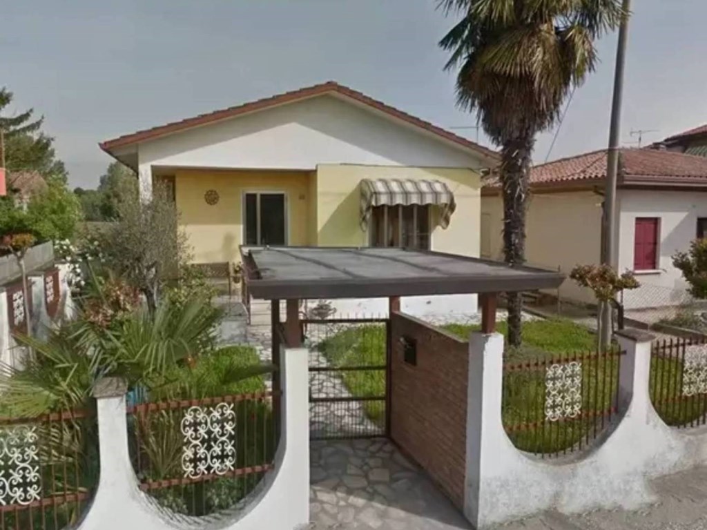 Casa Indipendente in vendita a Solesino via Arzere