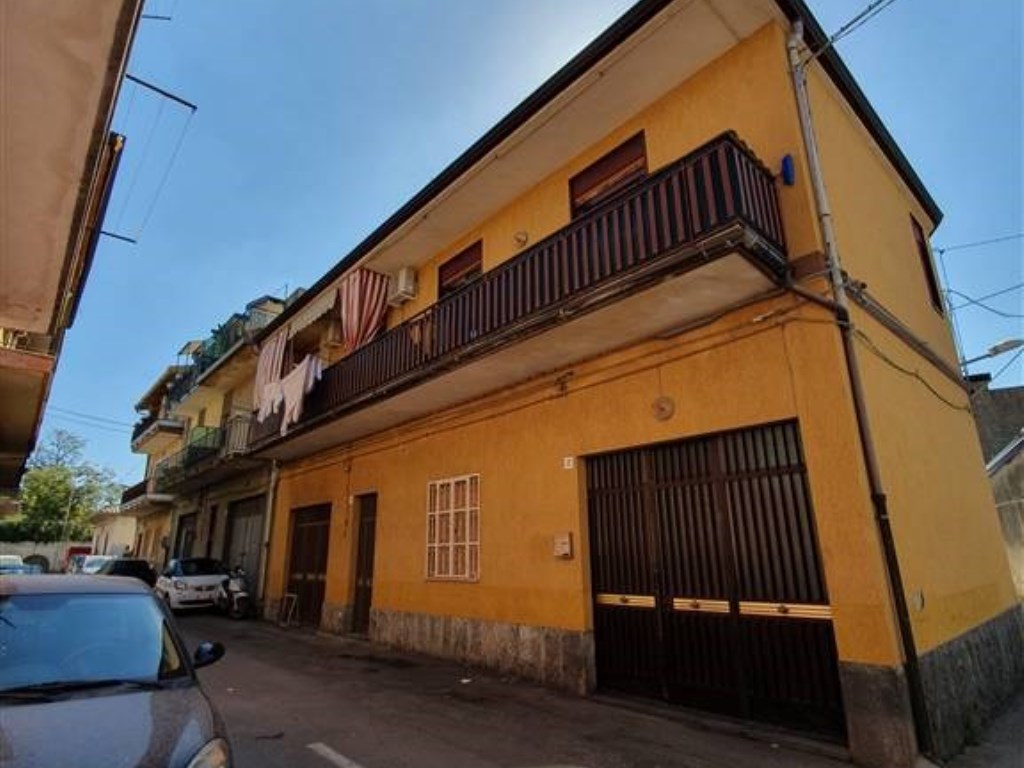 Casa Indipendente in vendita a San Giovanni la Punta via Firenze 17