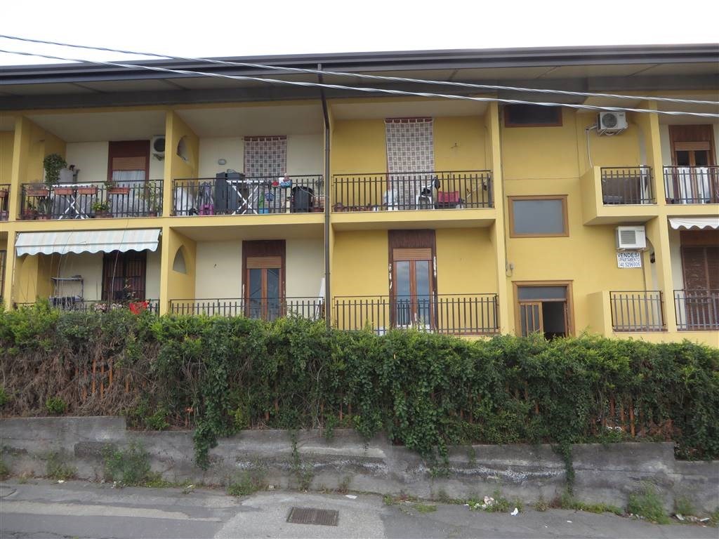 Appartamento in vendita ad Aci Sant'Antonio