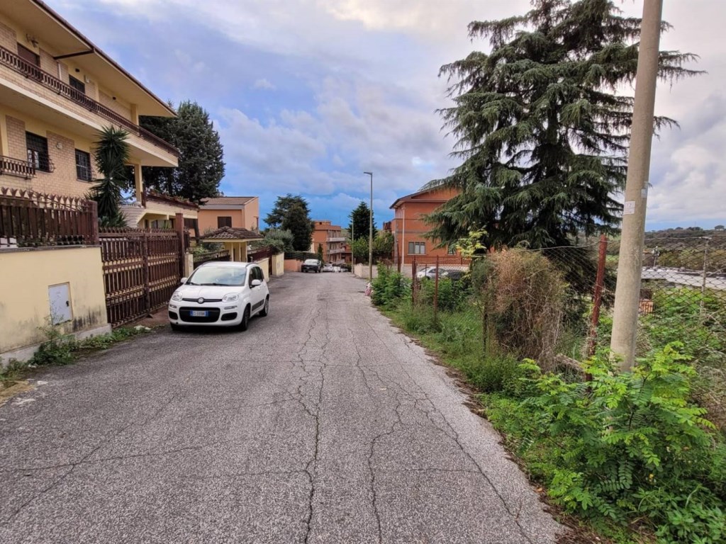 Posto Auto in affitto a Roma via attilio brunialti 56