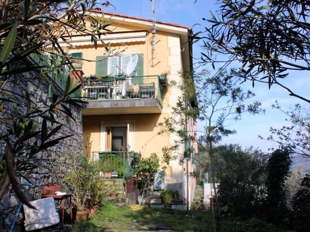 Appartamento in vendita a Camogli via Franco Molfino,