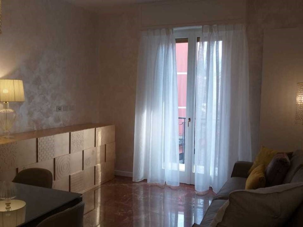 Appartamento in affitto a Santa Margherita Ligure via Dogali,