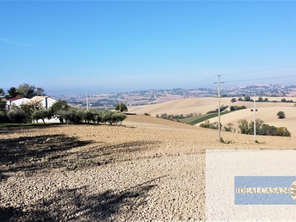 Terreno Agricolo in vendita a Montefano montefanovecchio c.Da Intriglione .28
