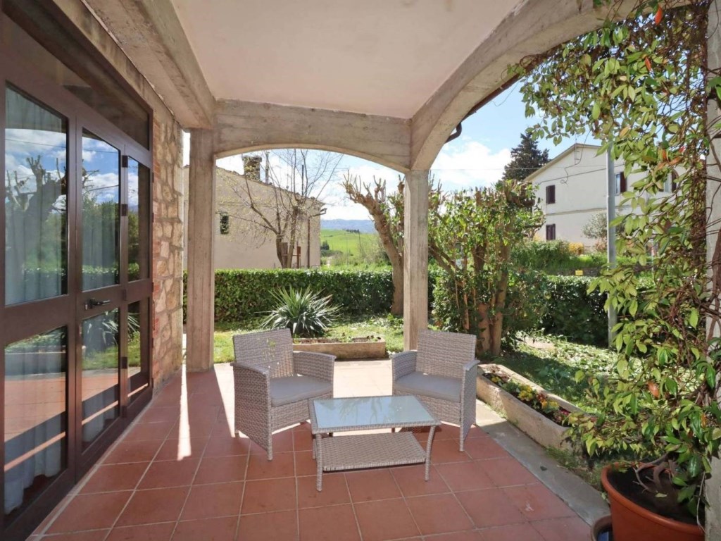 Villa in vendita a Castiglione d'Orcia via Cassia, 37