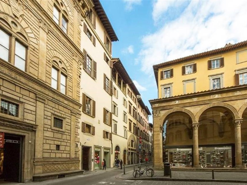 Negozio in affitto a Firenze