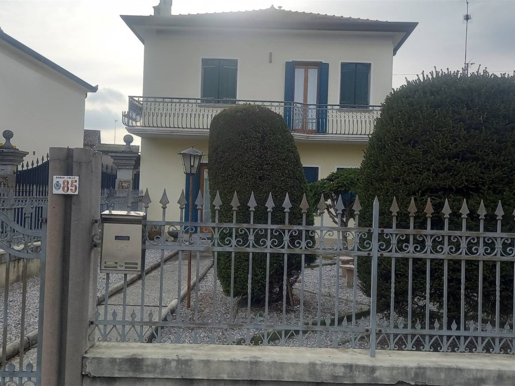 Casa Indipendente in vendita ad Azzano Decimo borgo Colle 4
