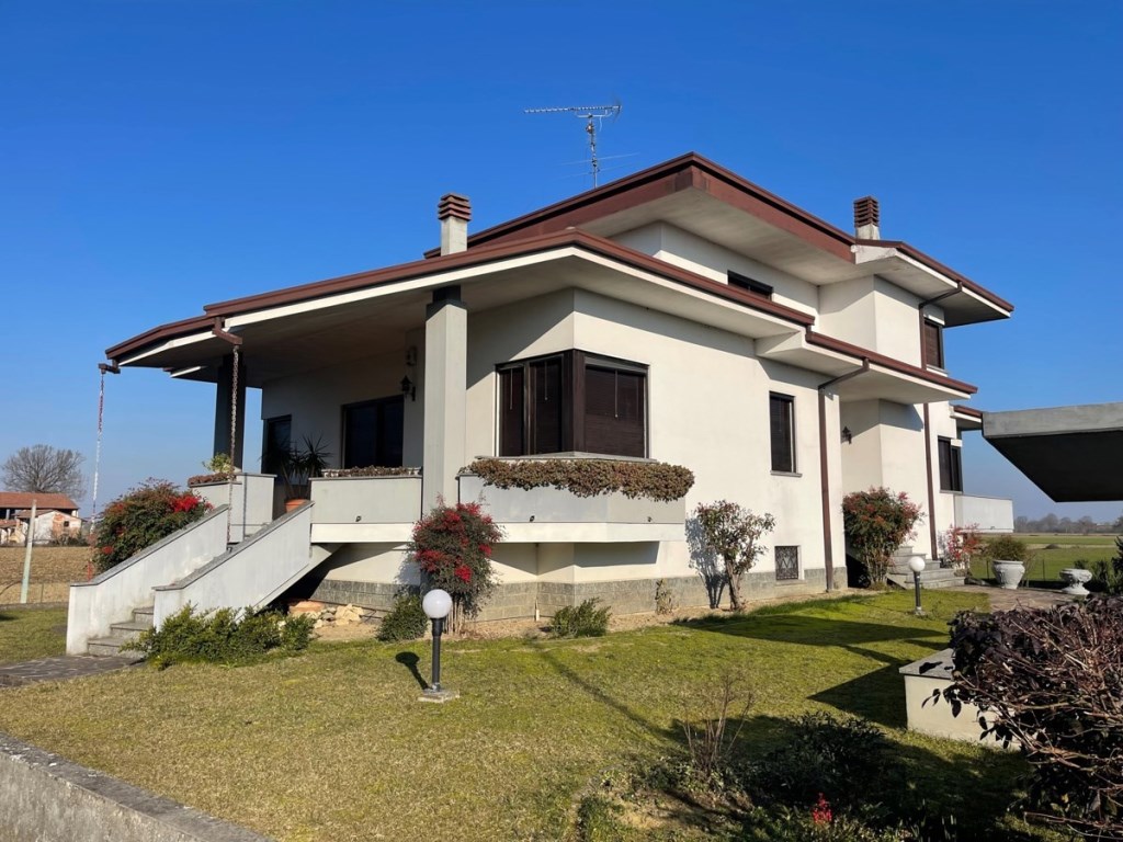Villa in vendita a Monticelli d'Ongina monticelli d'Ongina Ferrari,23