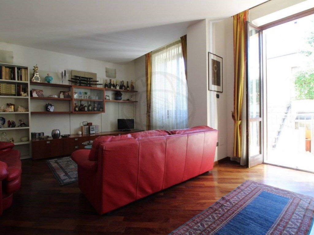 Casa Indipendente in vendita a Terni via San Gabriele