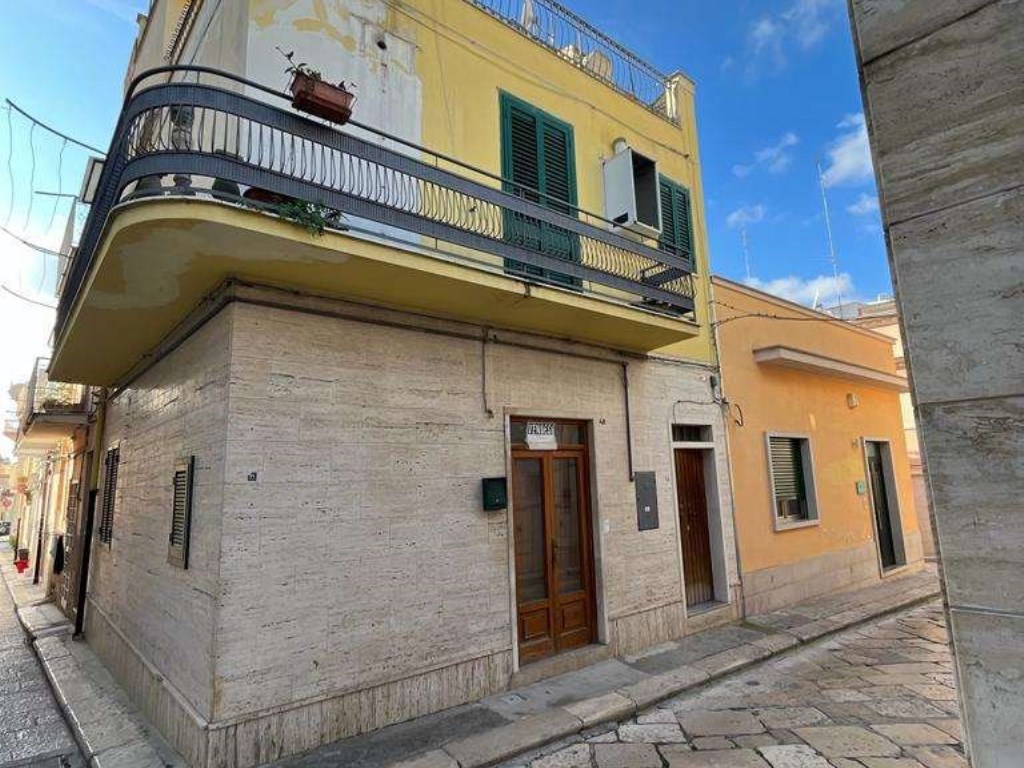 Casa Indipendente in vendita a Canosa di Puglia