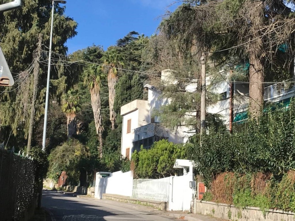 Villa in vendita a Salerno viale degli Eucalipti, 28