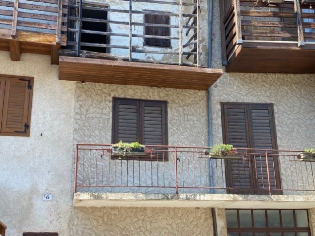 Casa Indipendente in vendita a Garniga Terme via Lago, 19