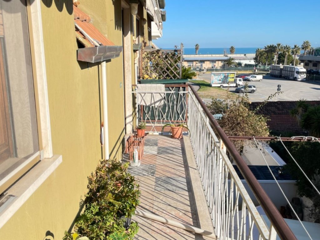 Appartamento in vendita a San Benedetto del Tronto doria,