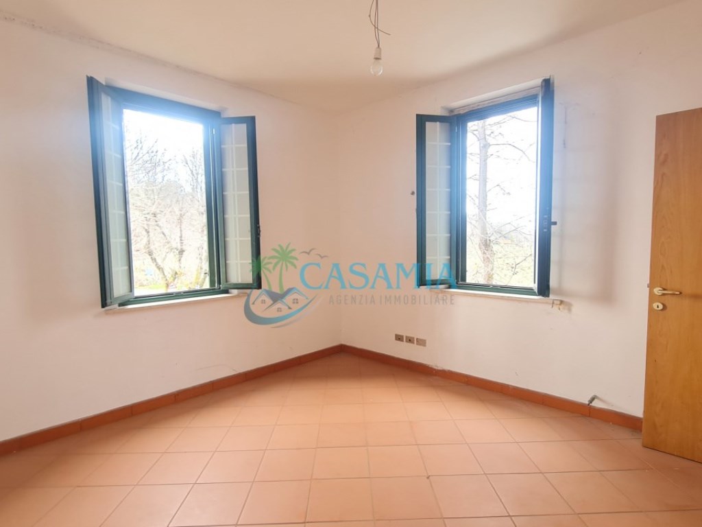 Appartamento in vendita a Montalto delle Marche sp23, 24