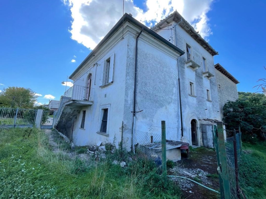 Casa Indipendente in vendita a Prata d'Ansidonia prata d'Ansidonia Aia,snc