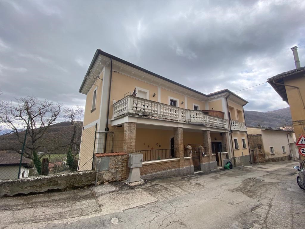 Appartamento in vendita a L'Aquila l'Aquila de Piano,5