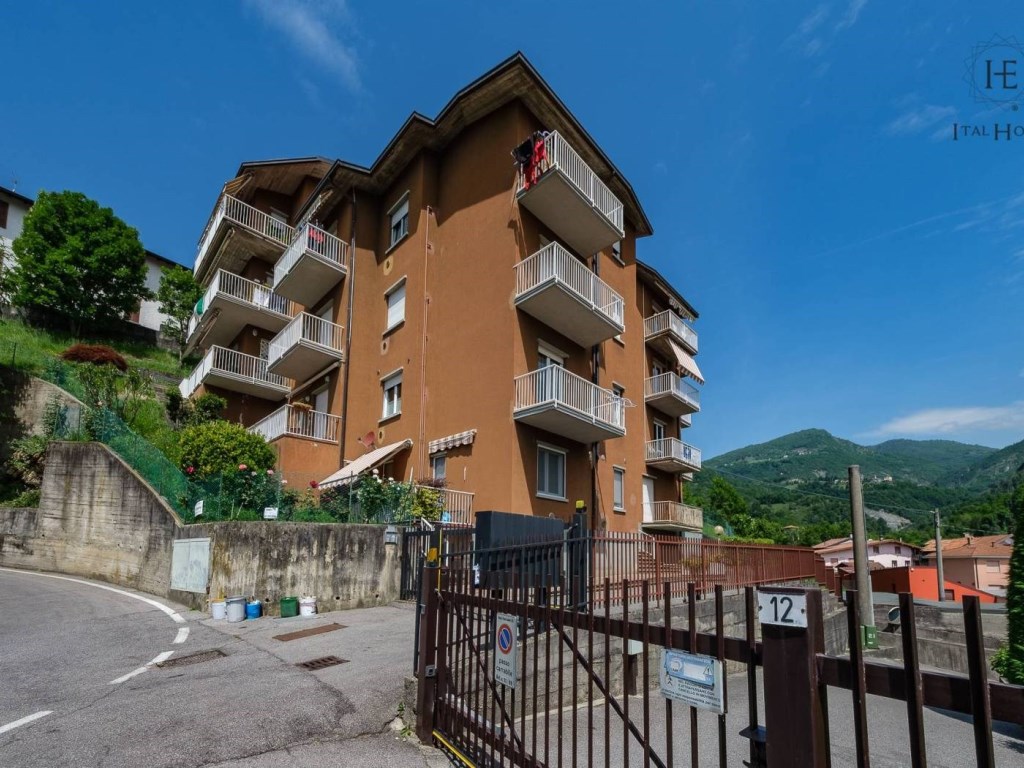 Appartamento in vendita ad Alzano Lombardo via Guglielmo Ghilardi, 16