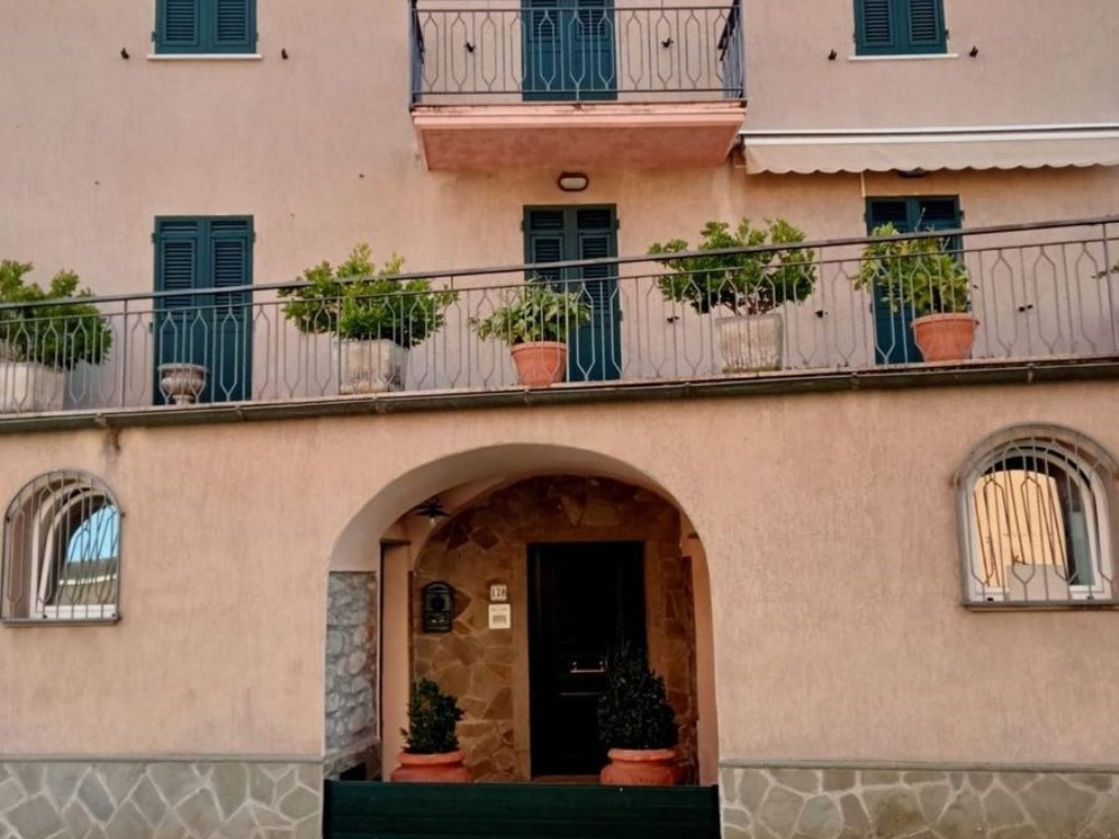 Casa Indipendente in vendita a Sesta Godano