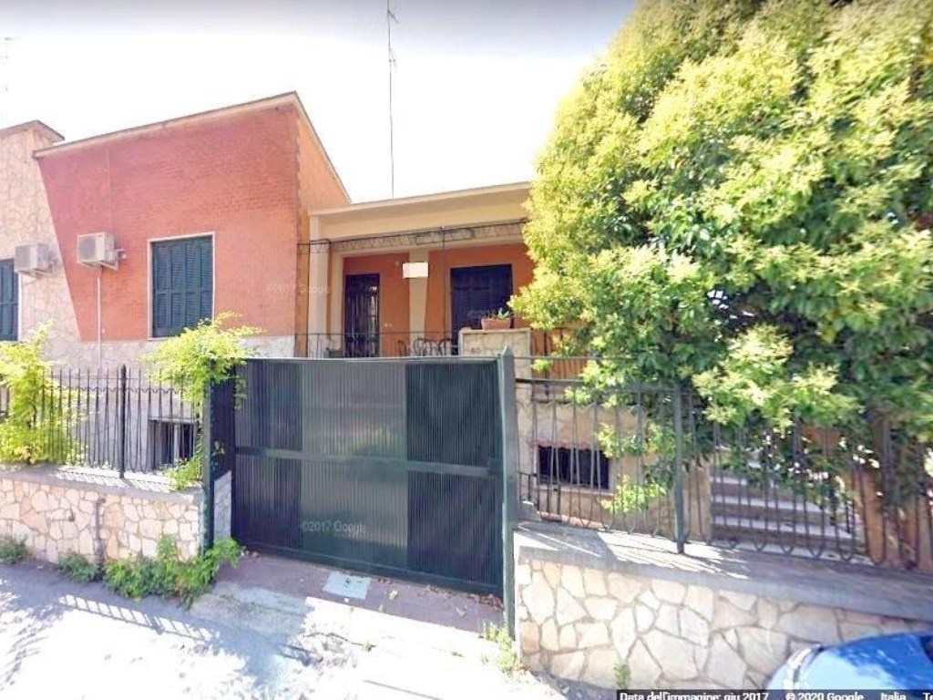 Villa in vendita a Bari via bologna