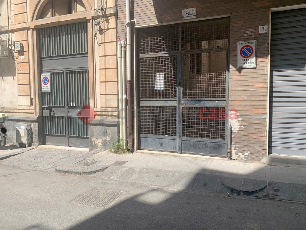 Garage in vendita a Catania catania San Pietro,17/a