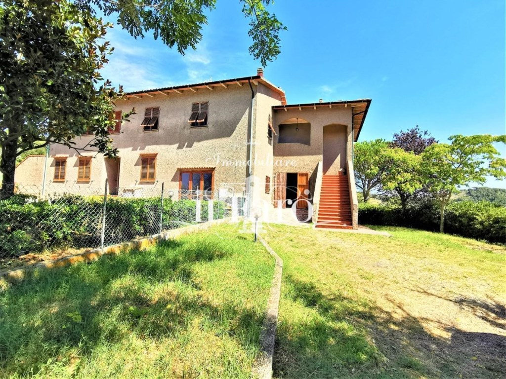 Villino in vendita a Pomarance via Castello in Serrazzano,