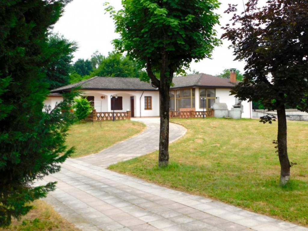 Villa in vendita a Garlasco via Tramia n° 93