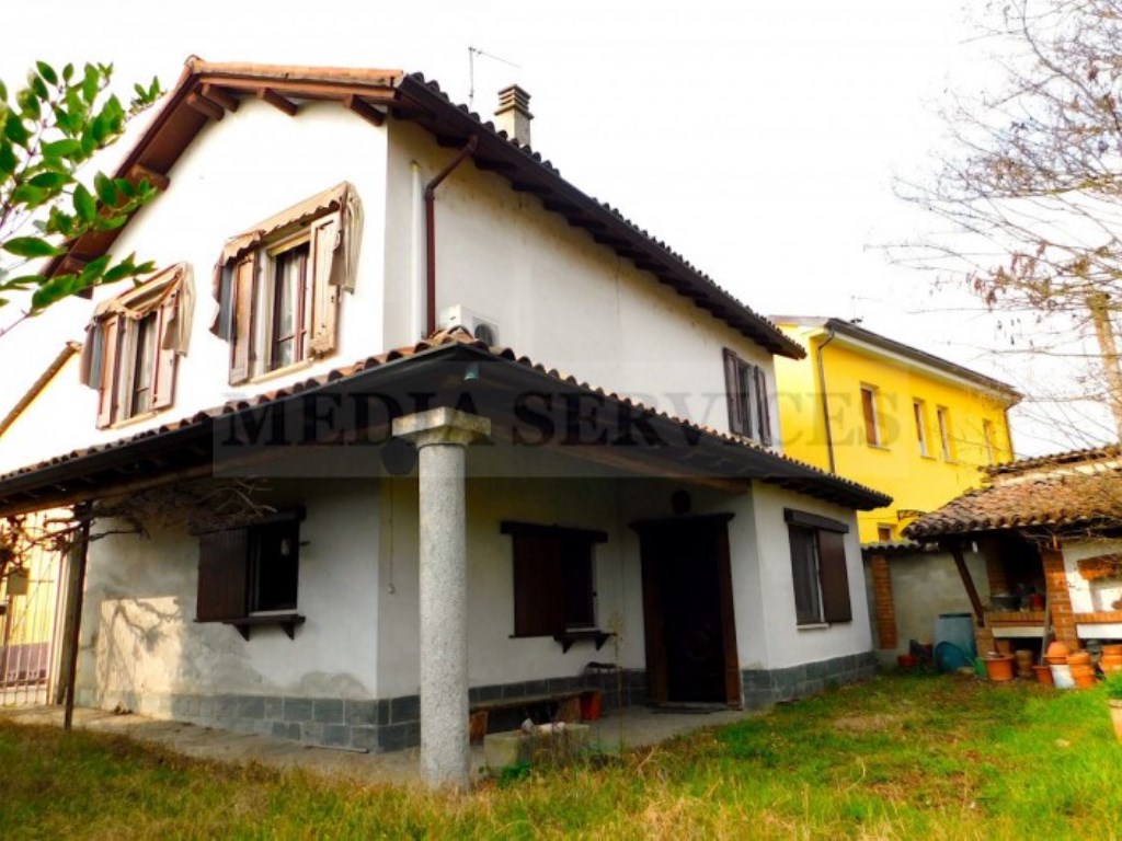 Casa Indipendente in vendita a Gropello Cairoli via Chiozzo n° 28