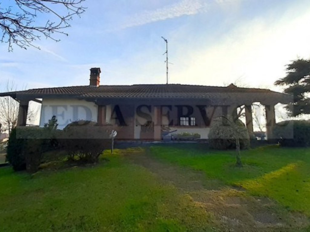 Villa in vendita a Garlasco via Lancia n° 18
