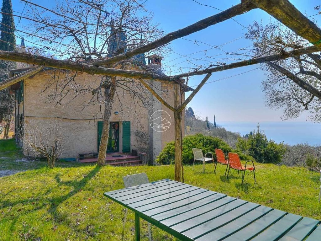 Casa Indipendente in vendita a Toscolano-Maderno via andrea del sarto