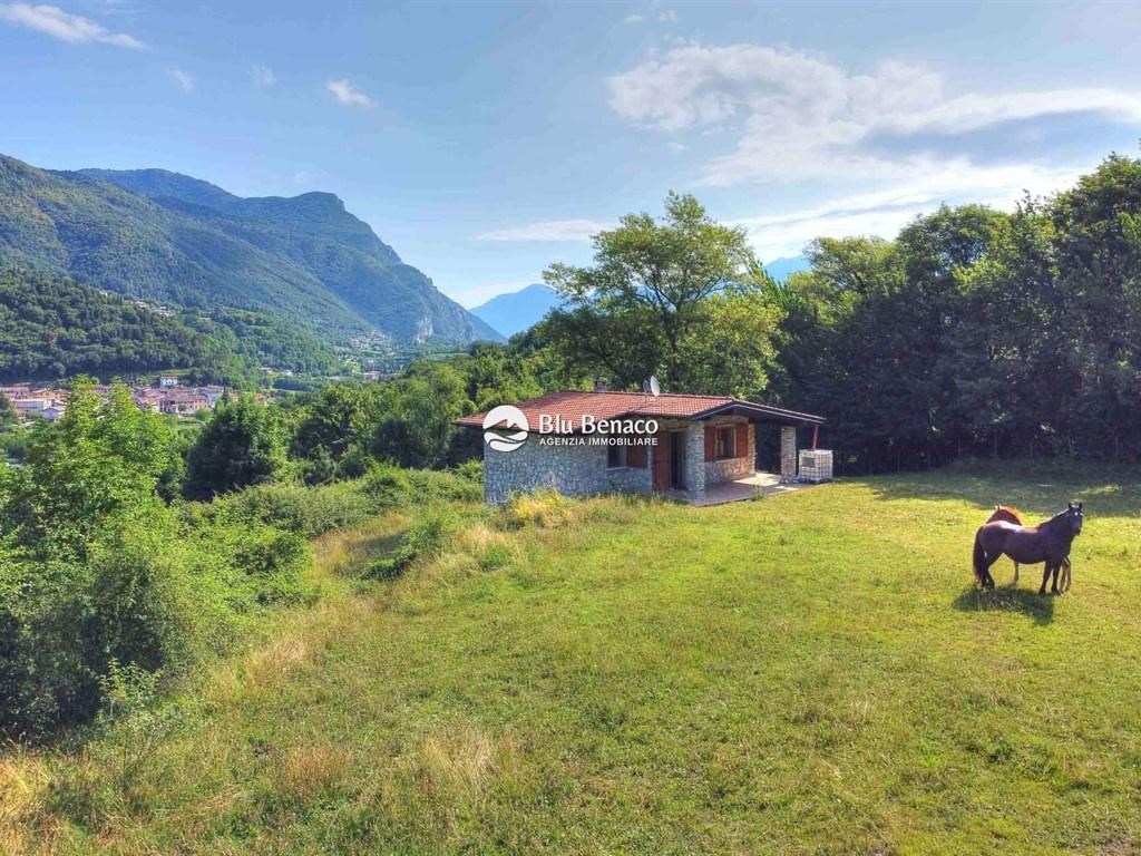 Casa Indipendente in vendita a Toscolano-Maderno via Mezzane 100